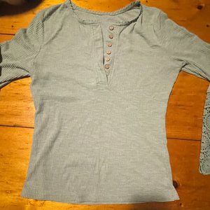 Brand Unknown Green/Blue Shirt